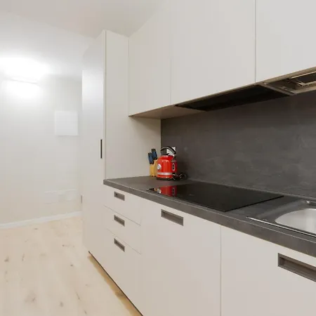 Guesthost - Primaticcio M1 Modern And Bright Apartment