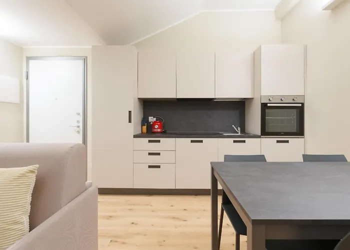 Guesthost - Primaticcio M1 Modern And Bright * Milán